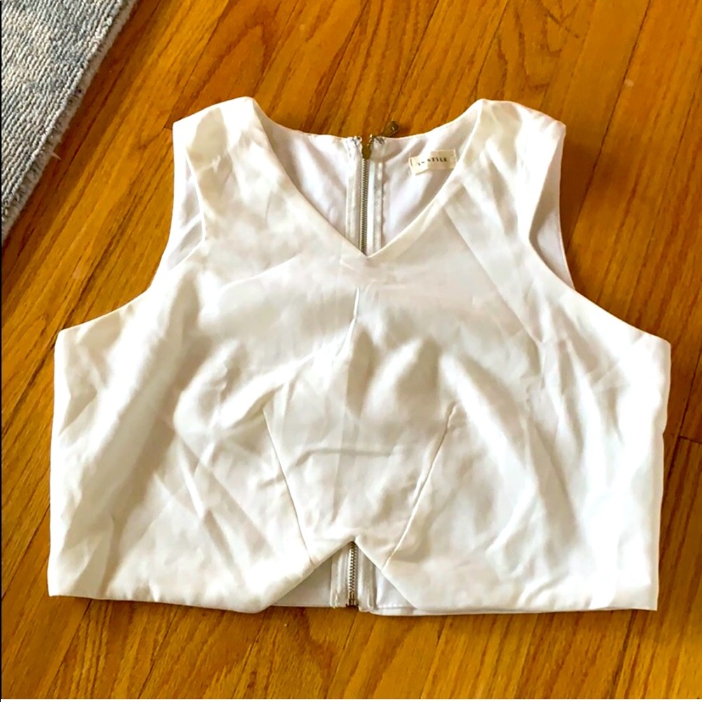 IN STYLE White Cut Out Zipper Crop Top